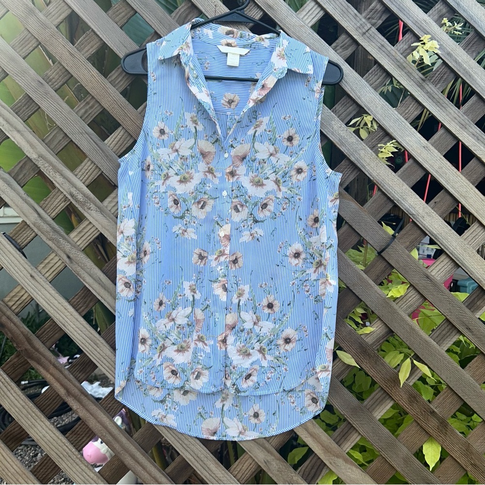 H&M Blouse Women's Sz 4 Blue/White Stripe Floral Hi Low Hem - Picture 3 of 9